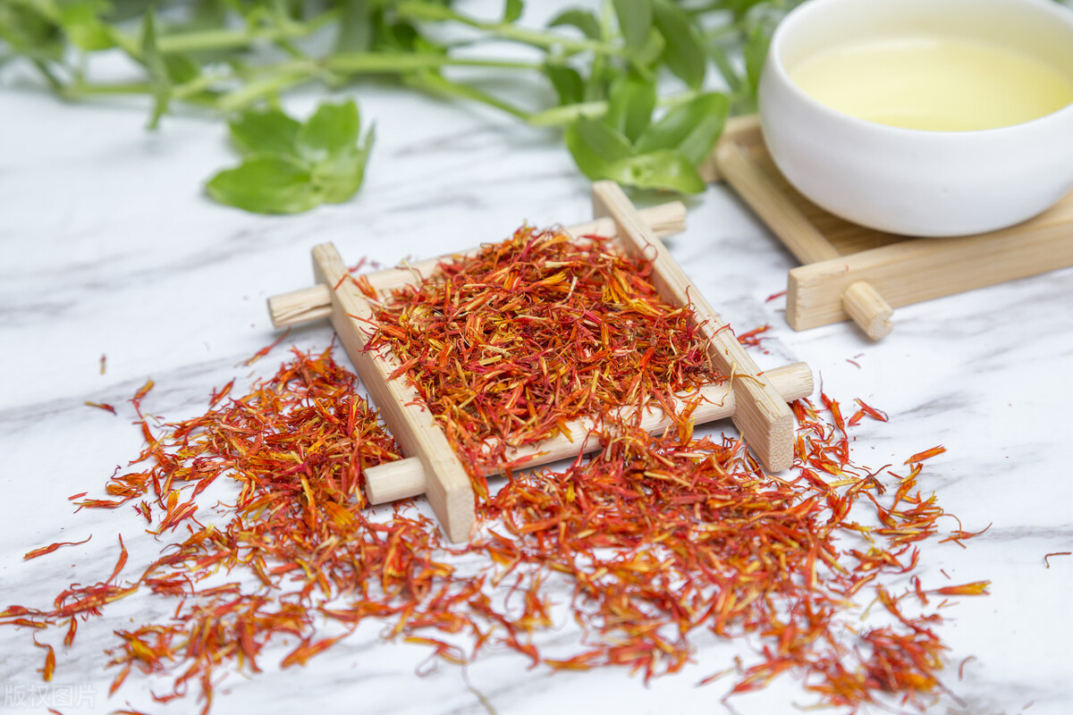 因高血脂引起的心脏病吃什么西药,血脂高高血压常备什么药可以救命