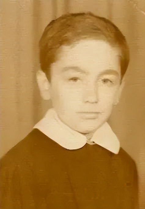 “性*教邪**”头目被判8658年：妖艳女友上千，别墅藏69000颗避孕药