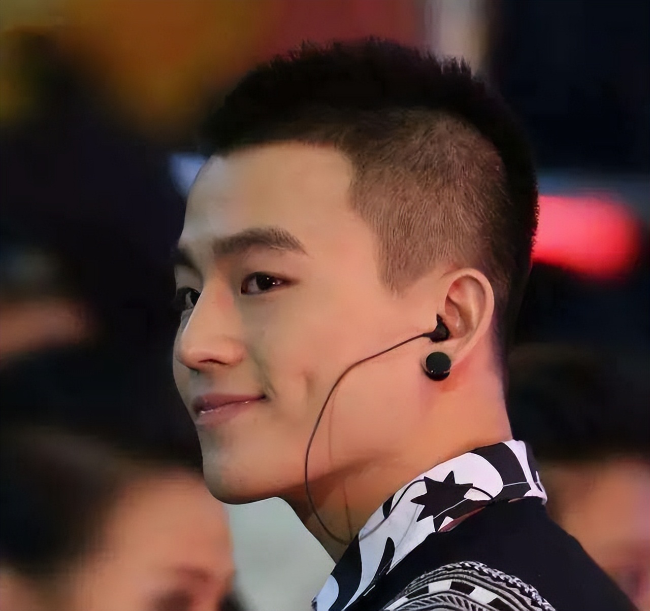 娱乐圈痞帅的四位男星叫什么名字,娱乐圈10位长相帅气的男星