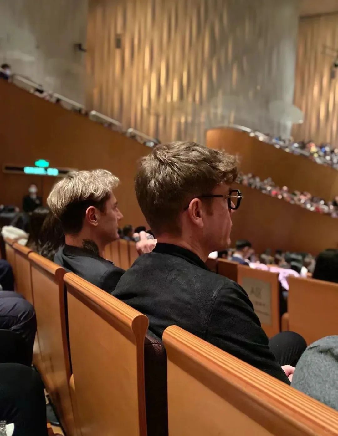 郎朗同门师妹奏钢琴,郎朗师妹蜜蜂飞舞钢琴完整版