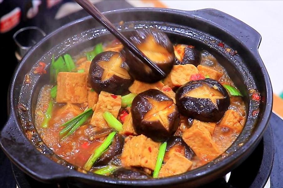 疫情囤菜要囤不喜欢吃的菜,疫情期间多囤口粮