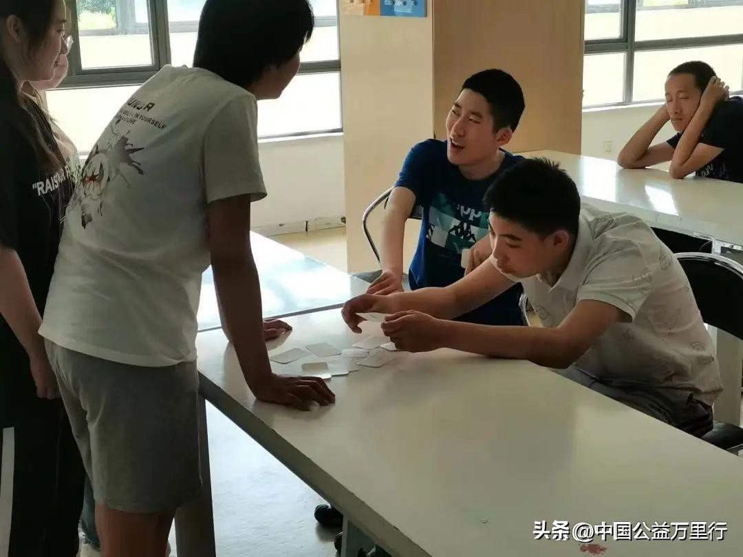 五行辨疾恙,七彩绘流光