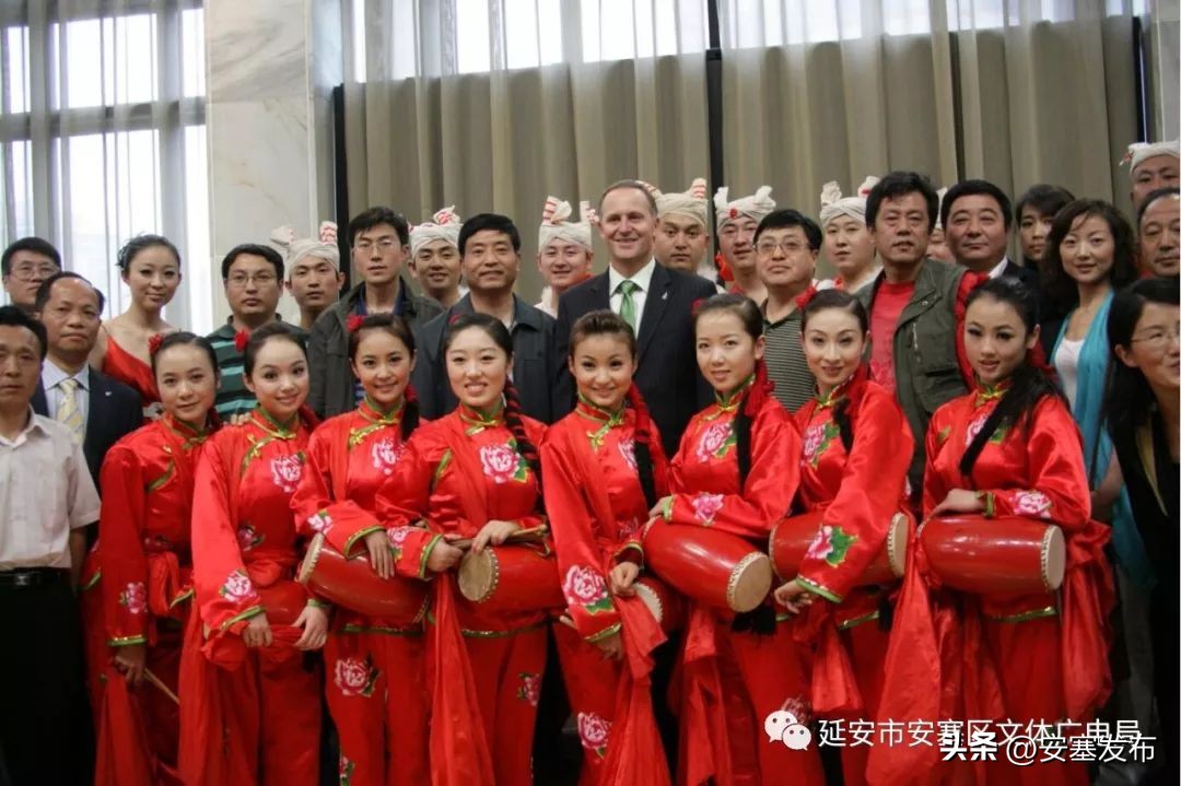 鼓王安塞腰鼓视频,陕北安塞腰鼓老鼓王