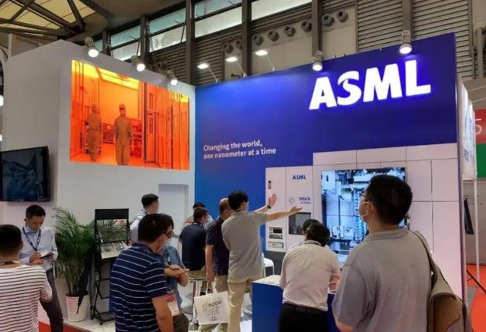 asml向中国出售低端光刻机的影响,asml光刻机新消息