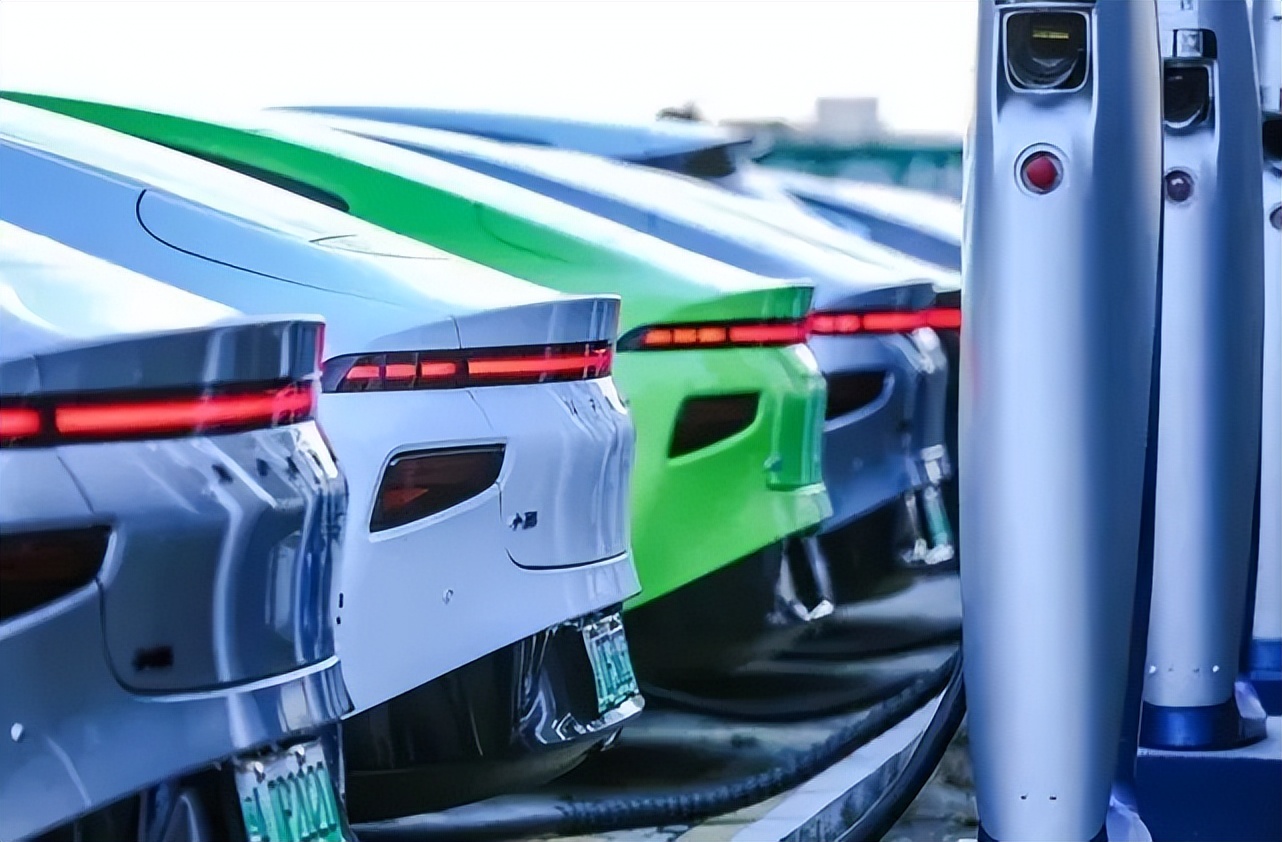 新能源纯电动车维修讲解,新能源纯电动汽车电池保几年