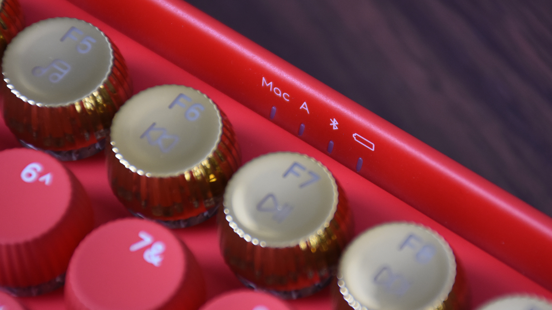 雷柏ralemopre5姹紫嫣红版,雷柏ralemopre5圣诞版机械键盘