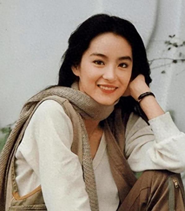 基因的黑暗面：这些明星兄弟姐妹根本不像同一个妈生的！