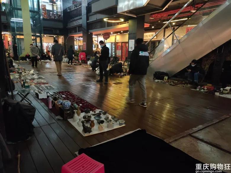 重庆鬼市一条街在哪里,重庆好耍的夜