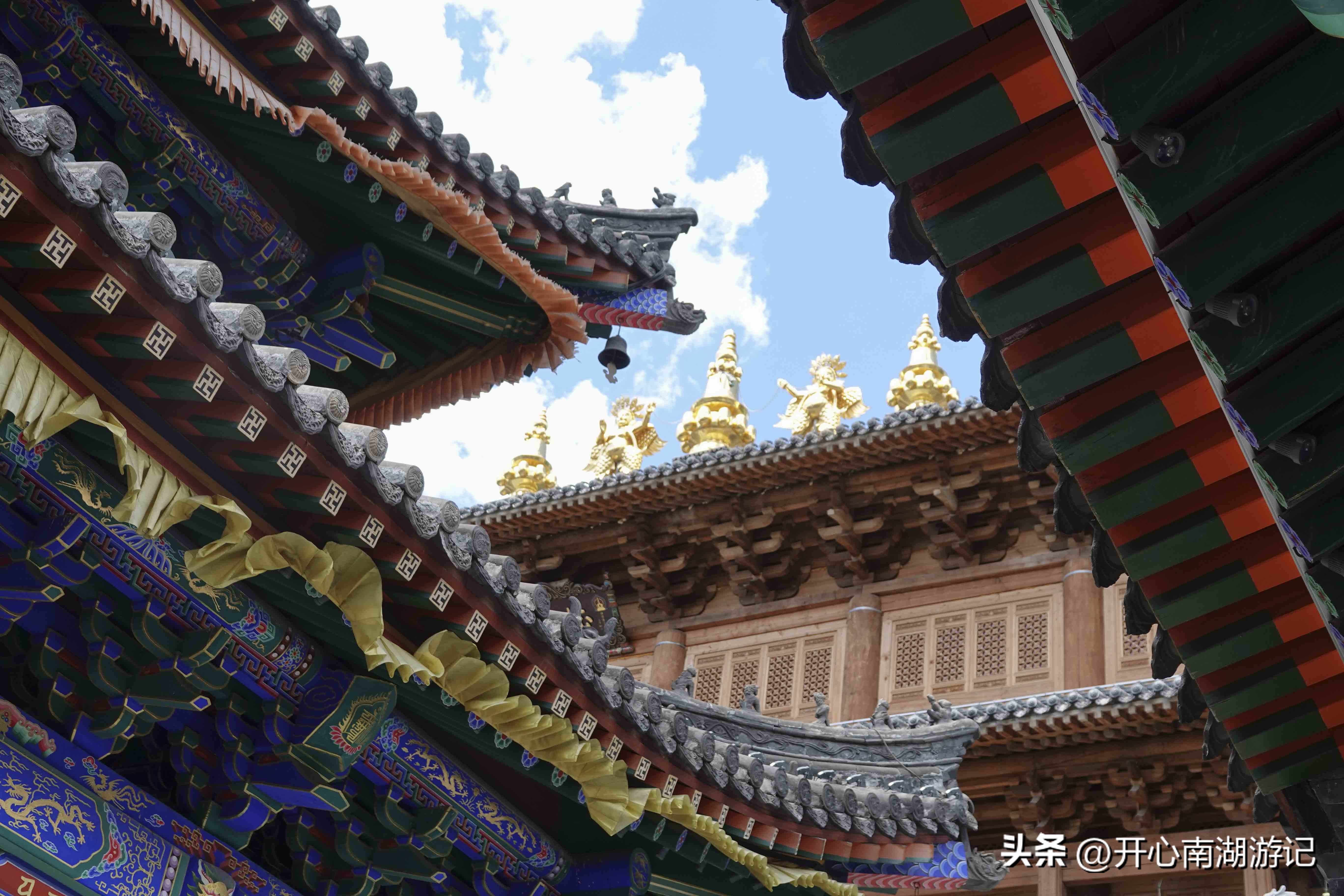 老姐俩旅行记12：山西省忻州市中国佛教四大名山之五台山人满为患