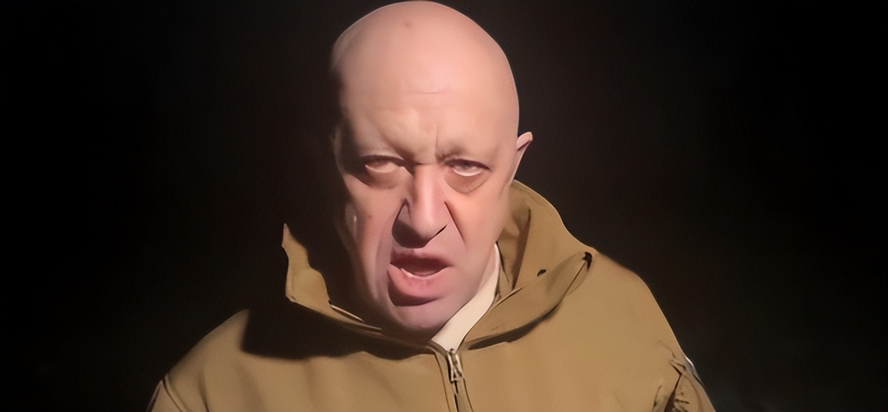 7月10日，美国投降！中国送上“大礼”，美专家：我们赶不上中国