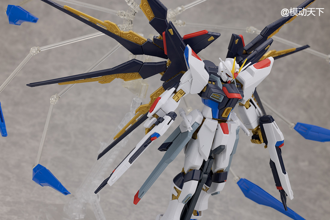 万代基地限定mg完美强袭,万代mg创制强袭配色方案
