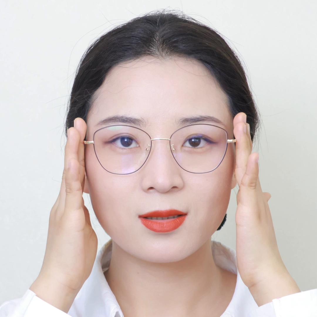 方圆脸如何选眼镜，这期给大家分享一下我在选眼镜时的一些...