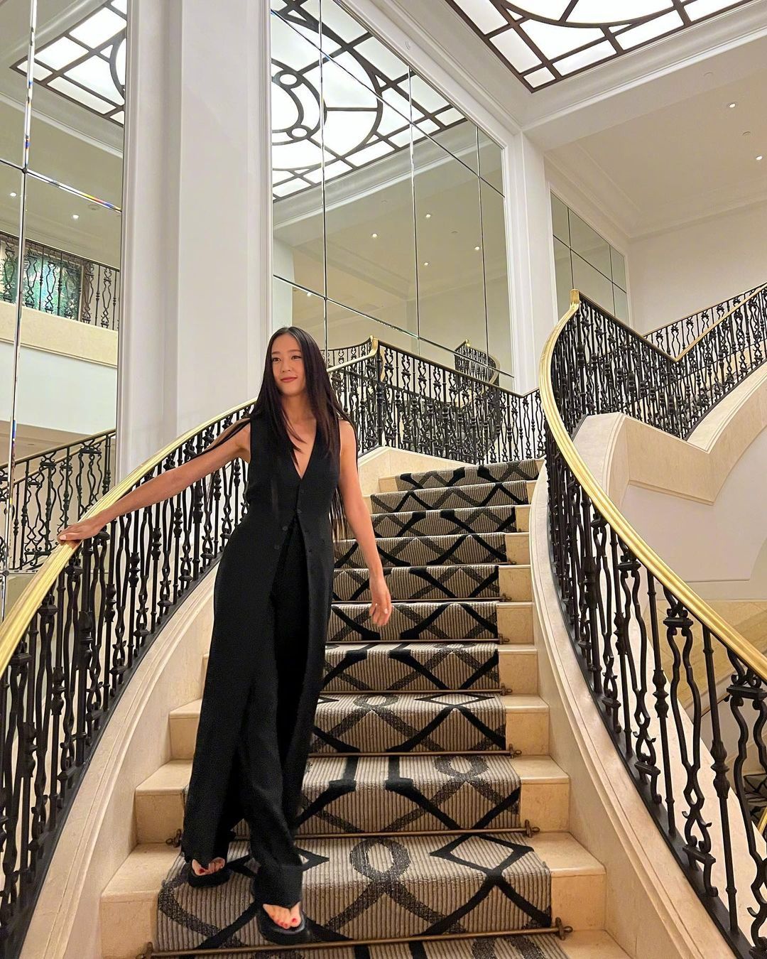 郑秀晶私服清新减龄女神不再高冷,郑秀晶高冷气质