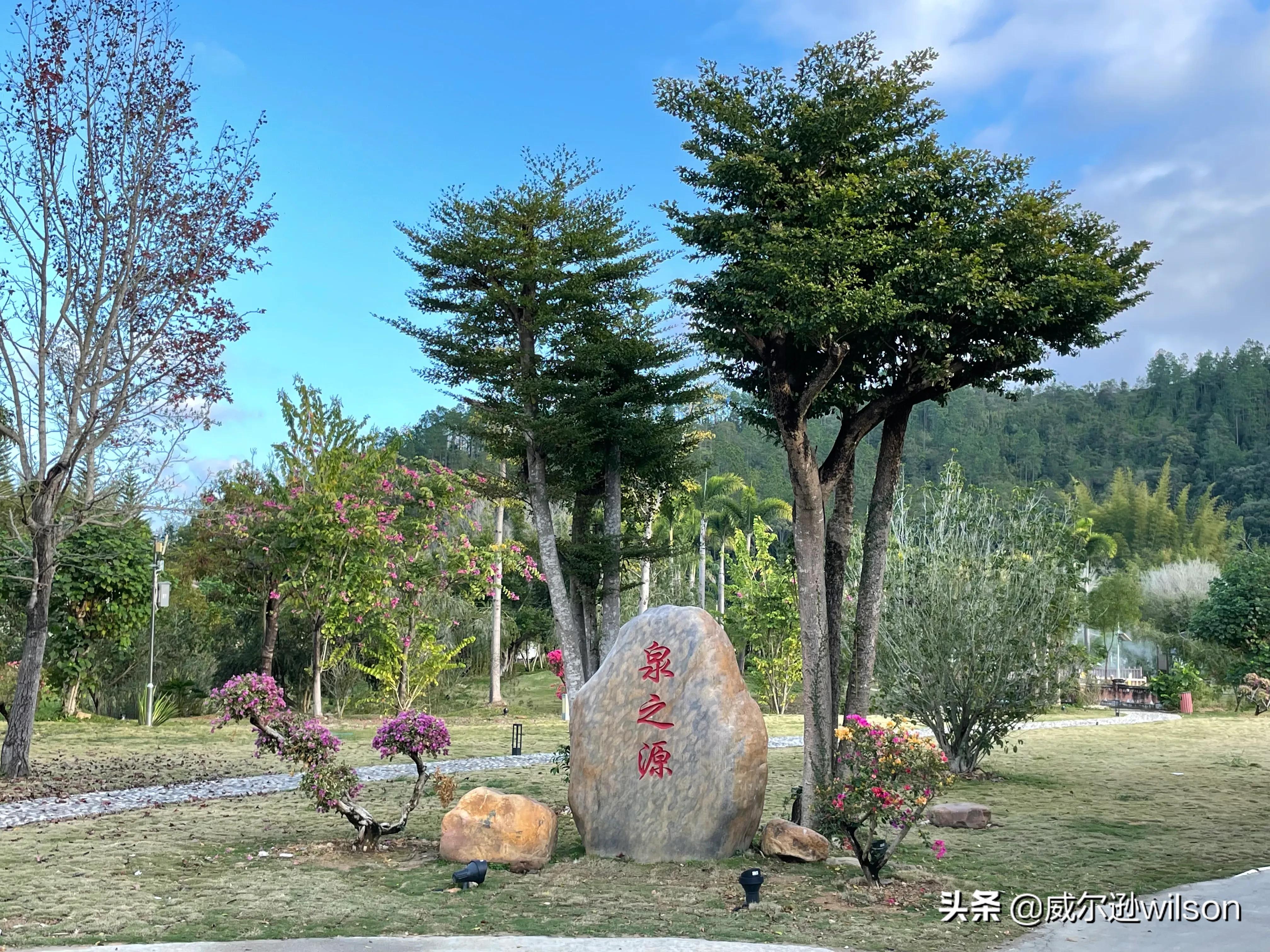 河源市御临门温泉度假村,广东河源出名的硫磺温泉