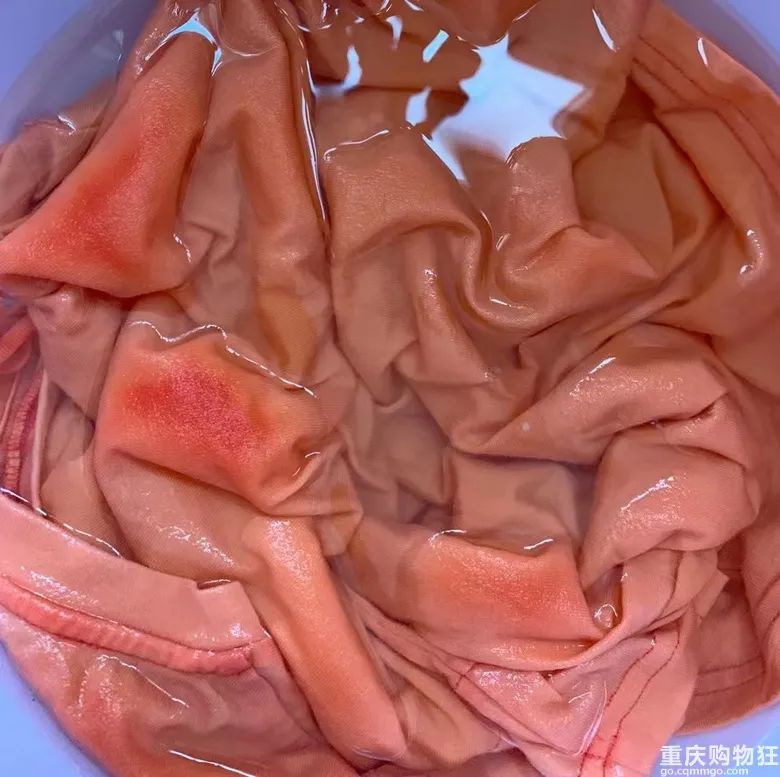 花70块自己在家染了3套衣服裤子，这体验太绝了！效果还让人惊喜