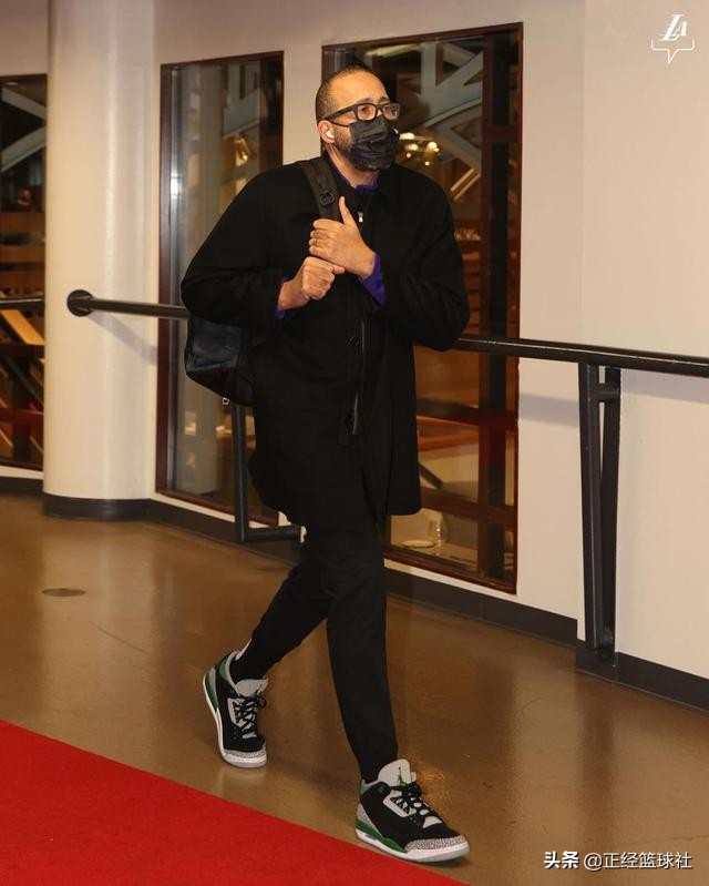 湖人出场帅照,湖人威少写真