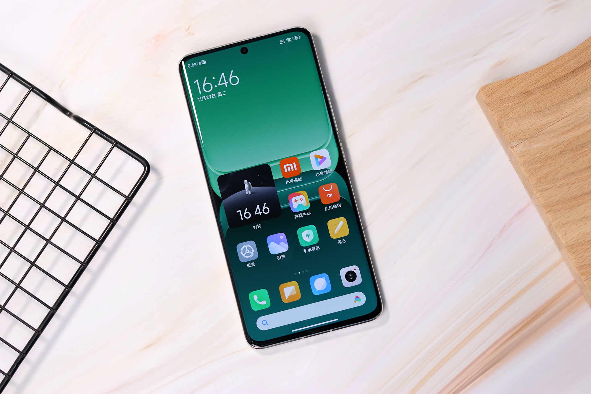 小米13pro和iphone14promax哪个好,雷军称对标iphone不是口号