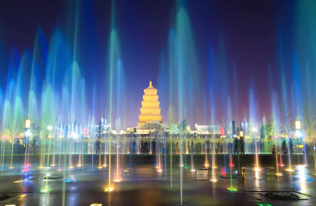 西安旅游必去的10个景点推荐,陕西西安旅游景点攻略