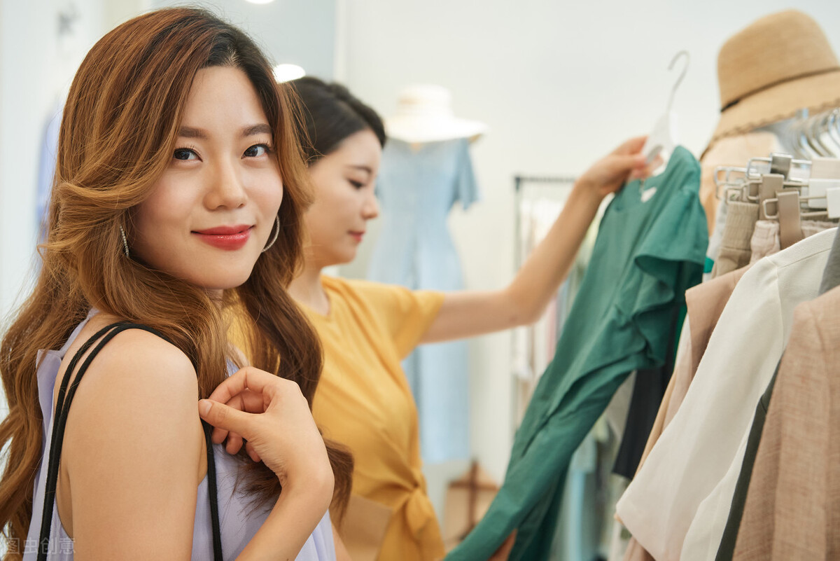 杭州服装店一天能赚多少钱,杭州开一家服装店一年能挣多少钱