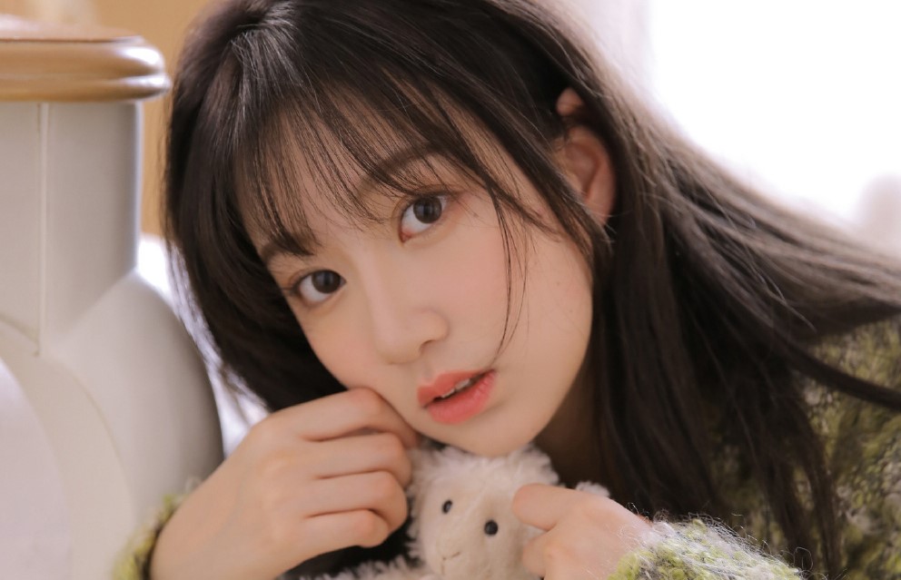 怎么跟微信刚加的女生聊天,微信上怎么跟女孩聊天