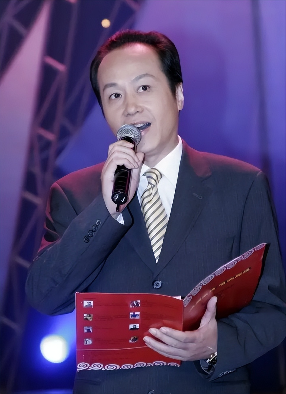 主持人罗京去世10年,主持人罗京去世年龄