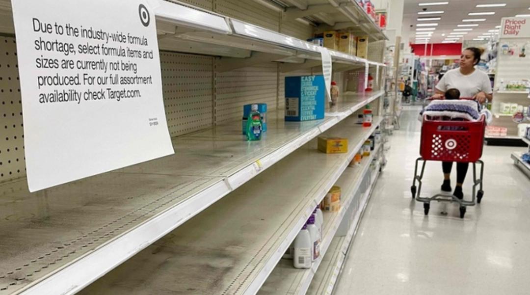 美军机空运35吨奶粉救急,美出动军机运送婴儿奶粉