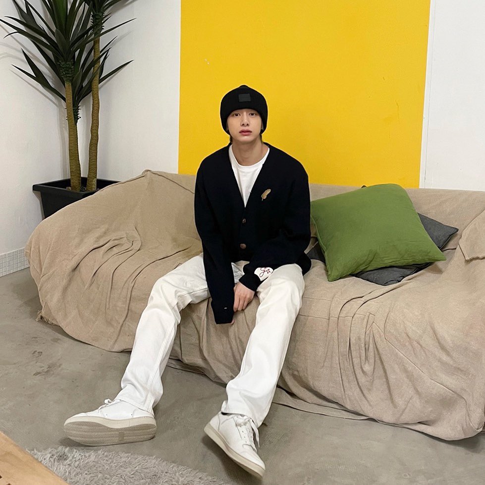 怎么看韩国人穿搭,韩国人怎么看蔡亨源