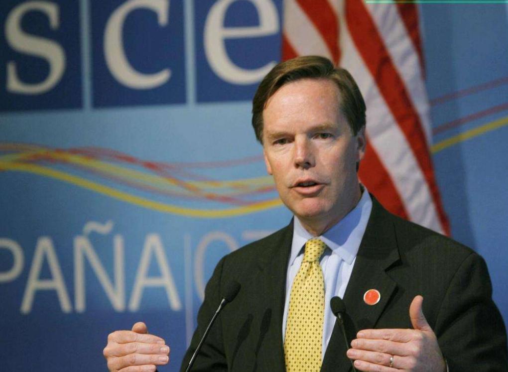 24小时内,美接连两次对华示好,秦刚外长见招拆招,强调3个停止