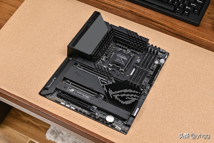 低调实用中塔——ROGZ690HERO+影驰4070Ti+银欣FARAB2装机展示