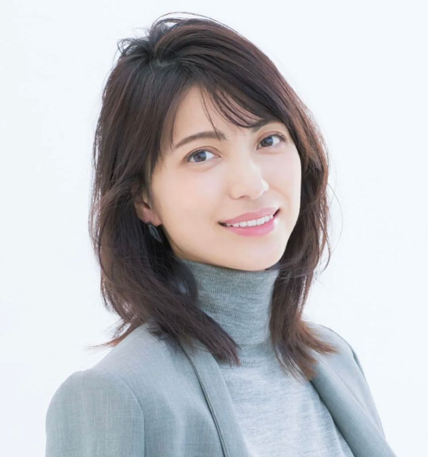 中年女士头发少烫什么发型好,中年女人适合烫哪些正常款的头发