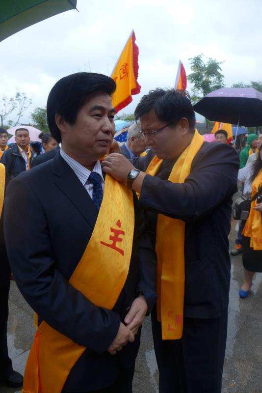 放牛娃亿万富翁,放牛娃成了千万富豪