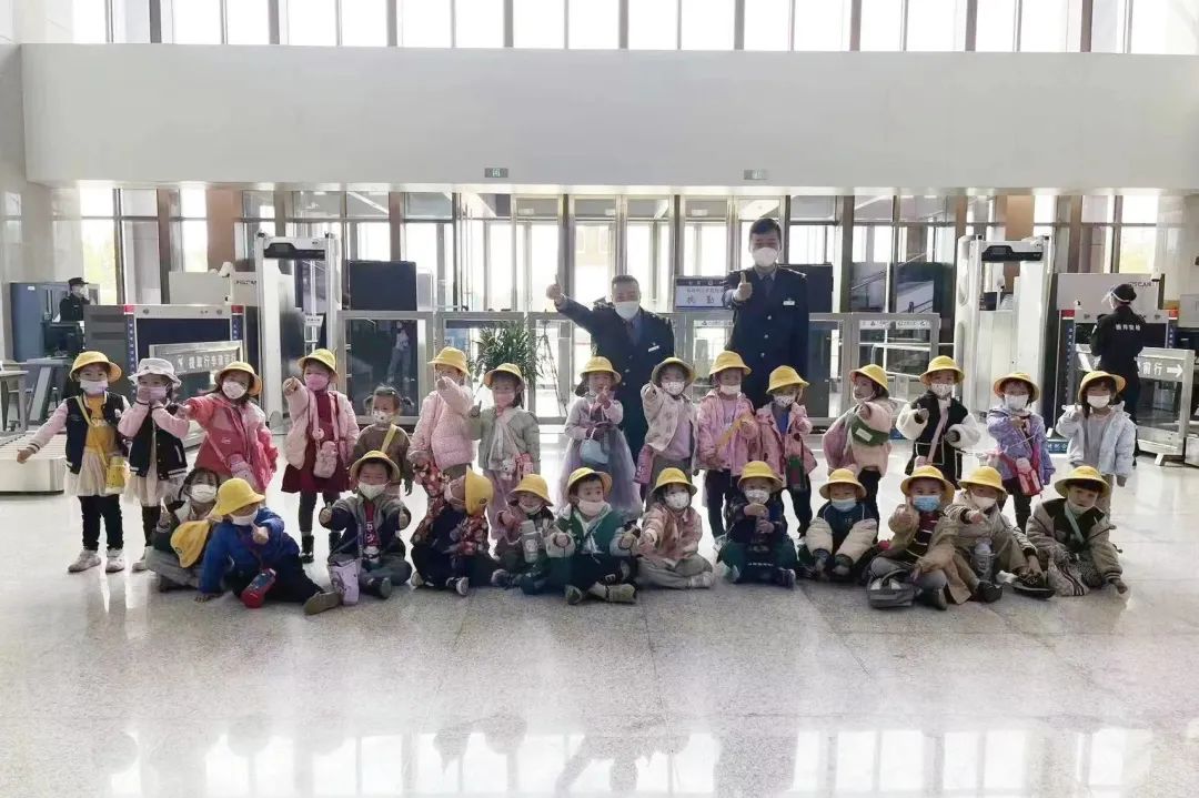 幼崽坐高铁,如何带人类幼崽优雅的坐高铁