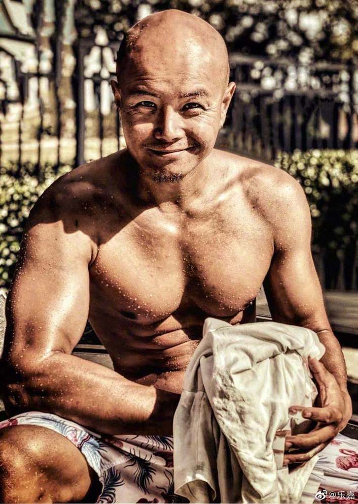 乐嘉美国矿泉水,乐嘉美国买的矿泉水