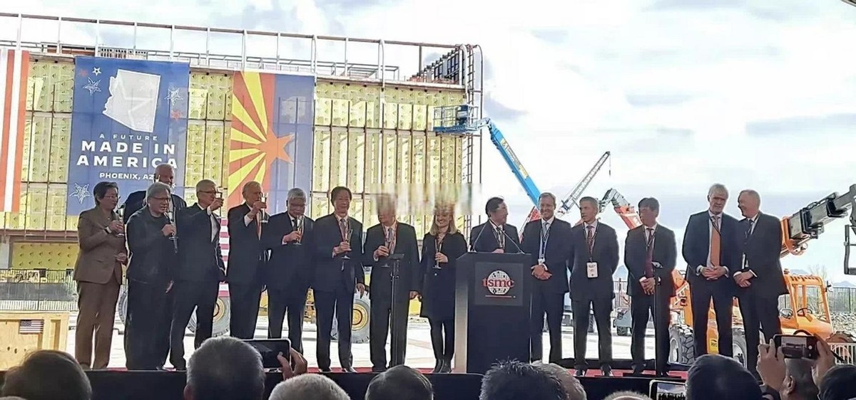 撑不住了？台积电跟随美国被坑惨，高层集体请求大陆帮忙渡过难关