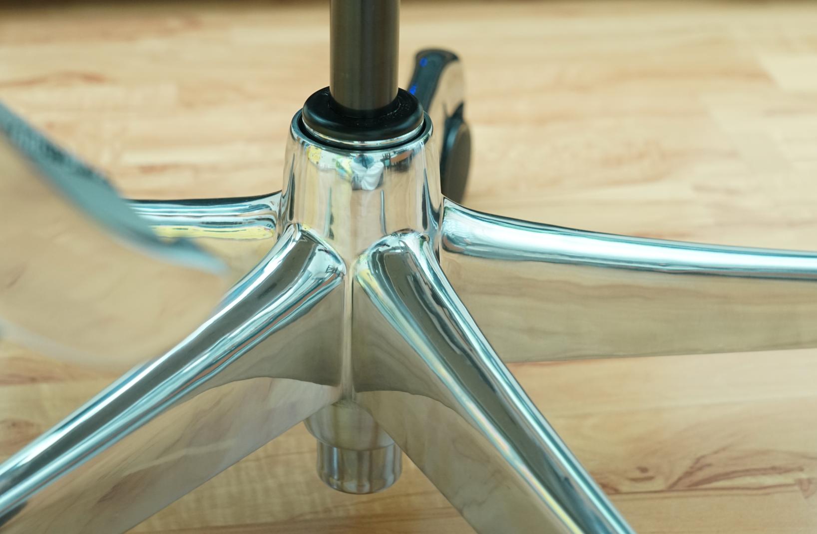 实用至上，久坐腰不累腿不麻的高品质人体工学椅：保友优旗舰W2代