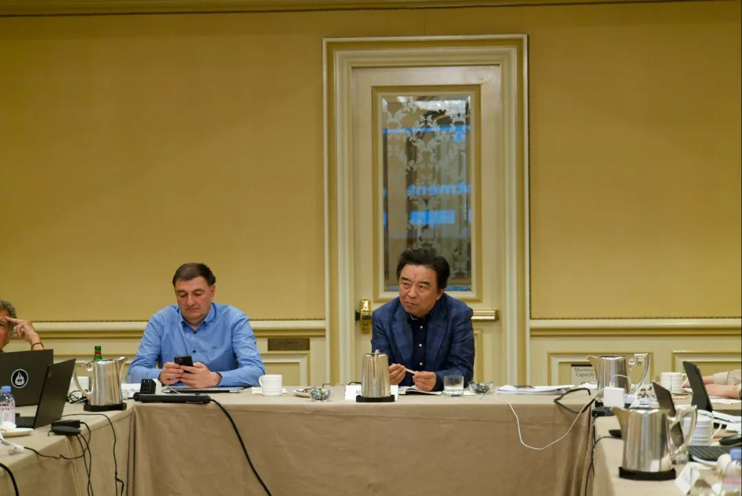 信心来自于实力下一句,信心来自资本