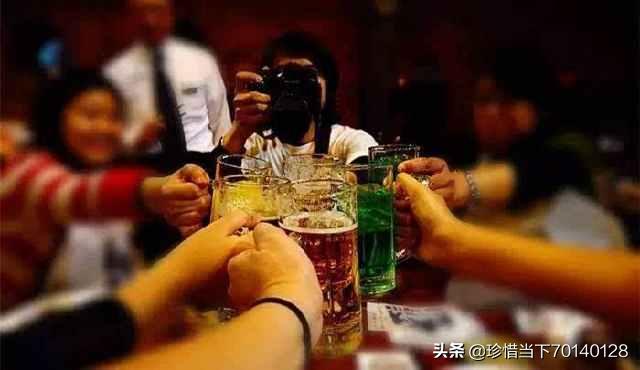 长期饮酒五大特征,研究表明喝酒对身体有益