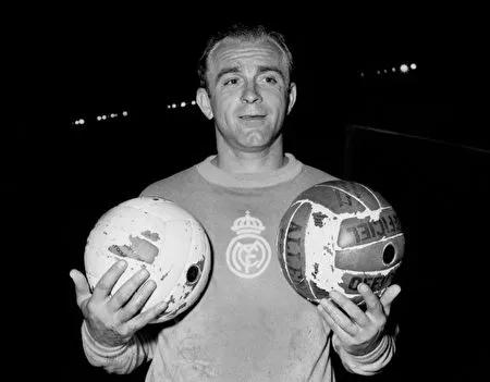 从未参加过世界杯的巨星后卫,从未参加过欧洲杯的球星