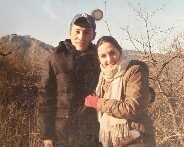 刘烨和妻子是如何相识的,刘烨荧幕情侣