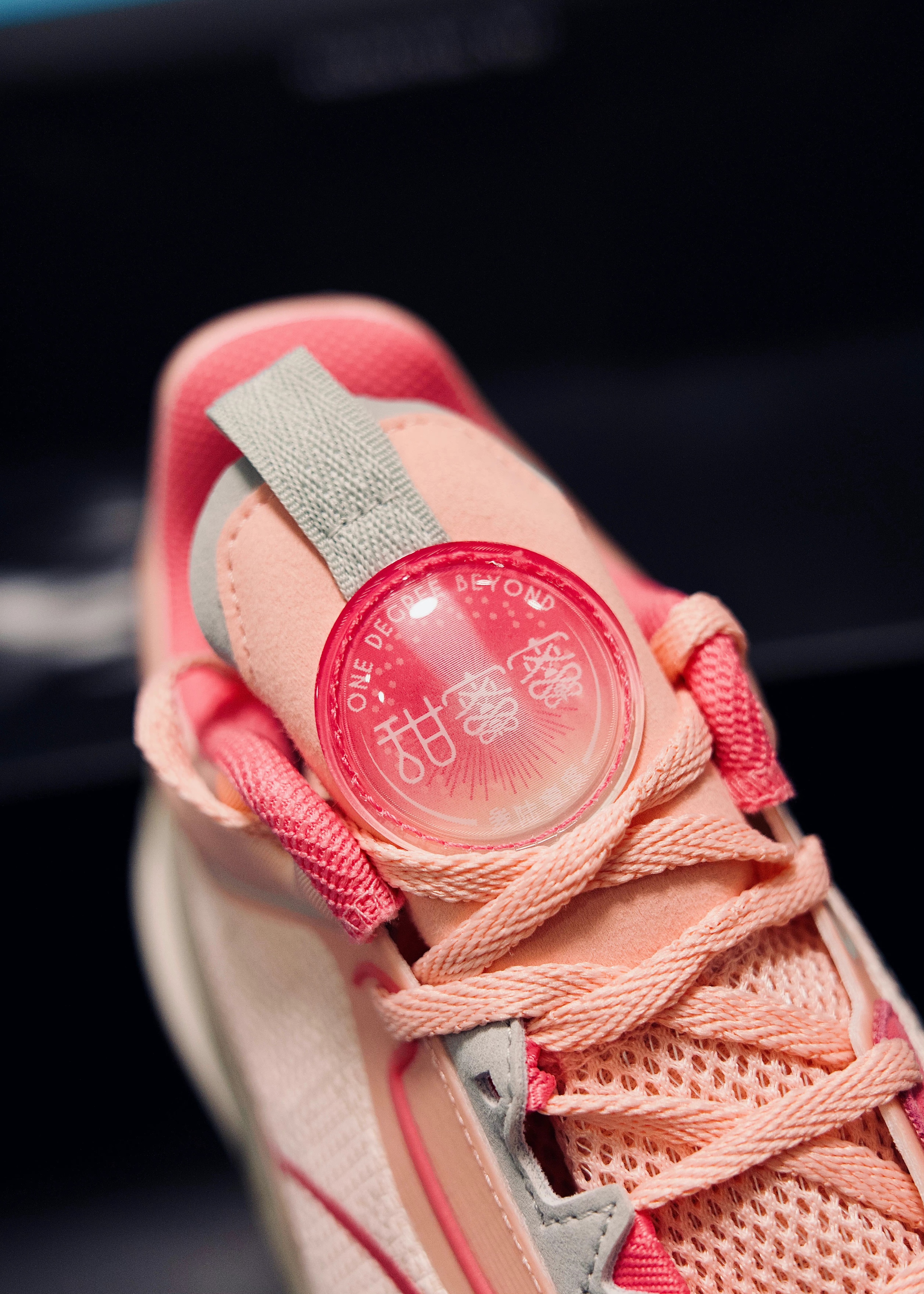 361丁威迪签名鞋,361度丁威迪球鞋狂飙