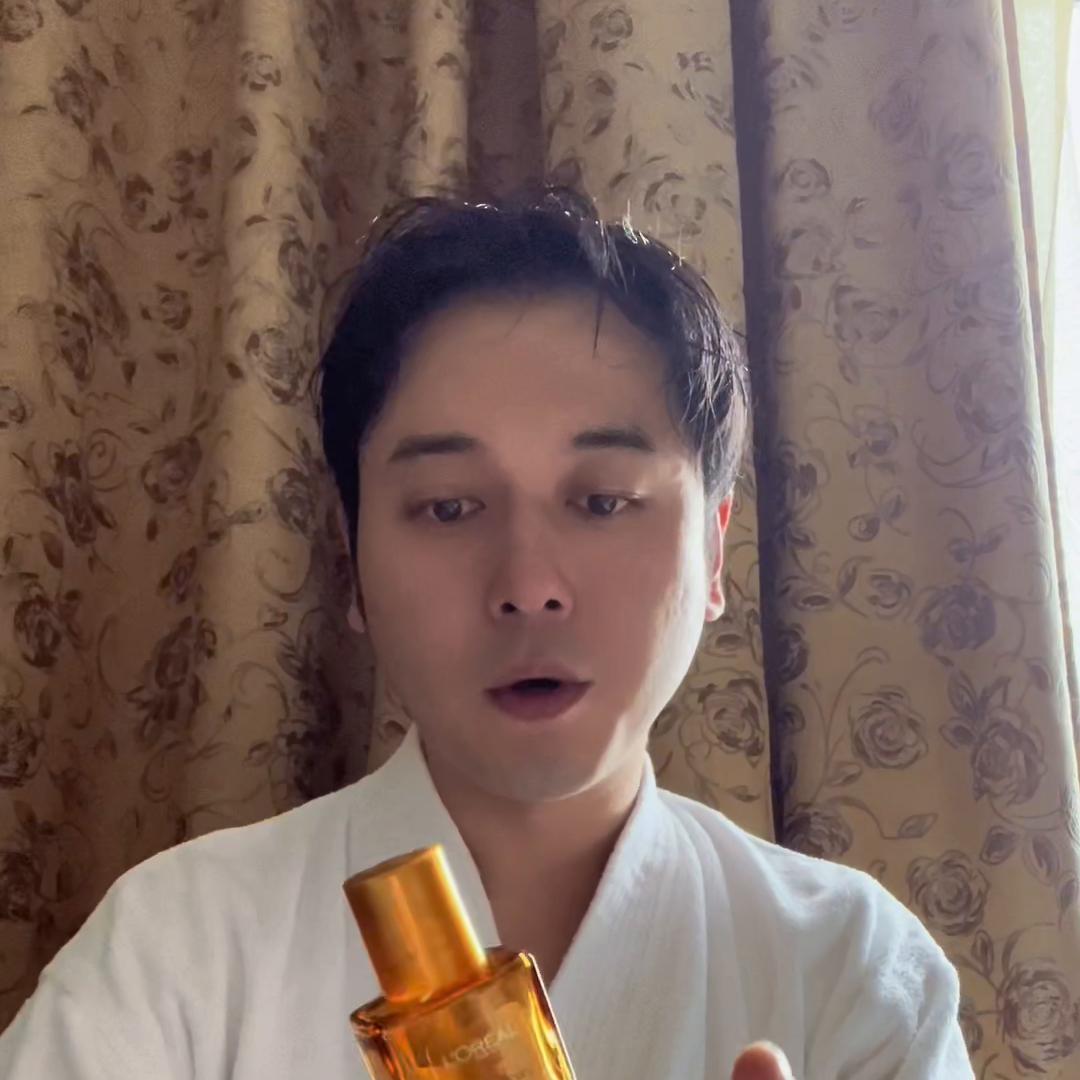 杨磊的好物分享，都是自己用过的，演出随身携带的好物@D...