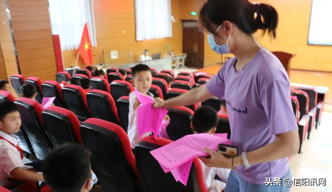 信阳市羊山五小开展诚信主题教育活动