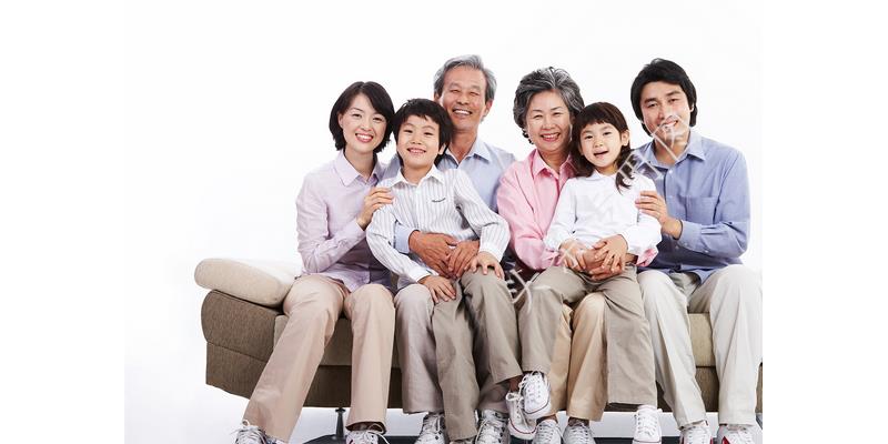 父母去医院没钱心里难受吗,家人住院自己也没钱简直崩溃