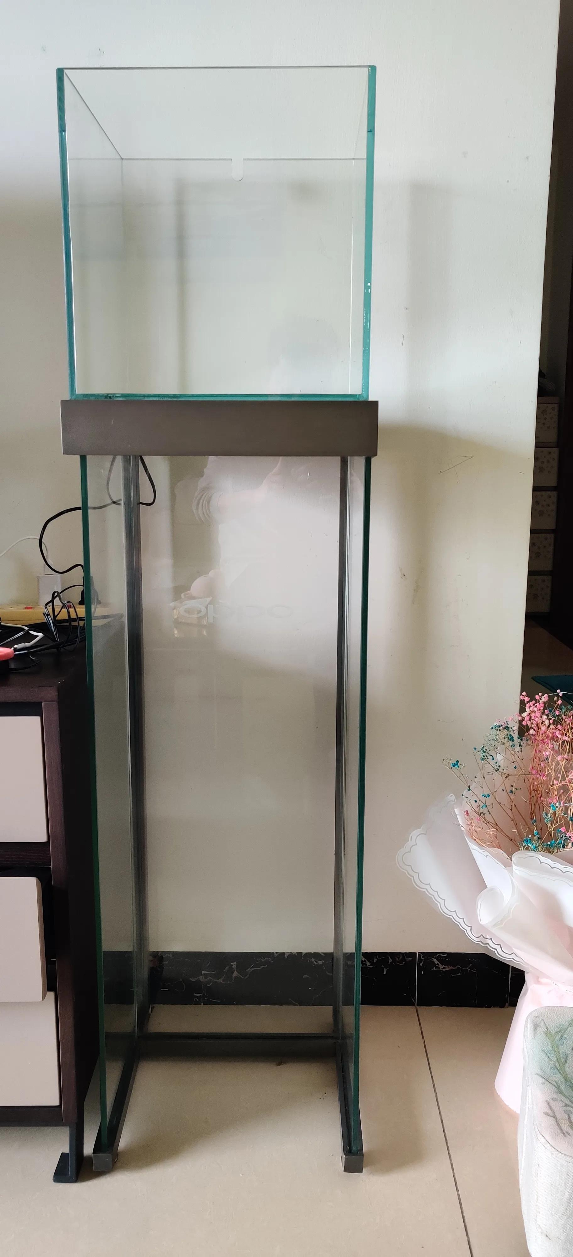 手机柜台展示柜新型,手机展示柜改造翻新创意