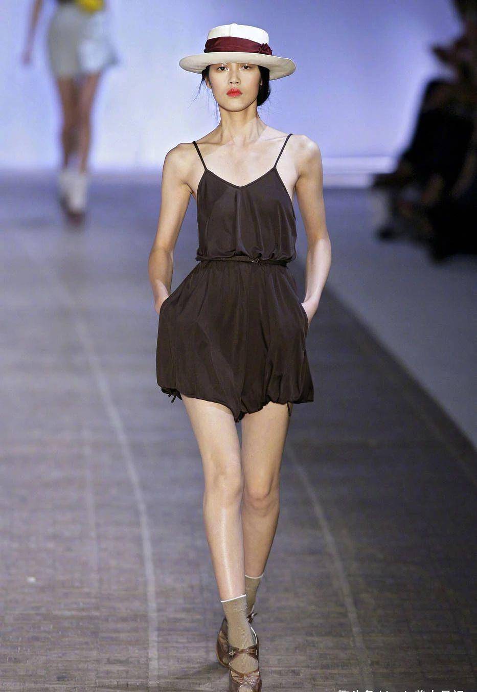 超模刘雯身价,时尚模特刘雯