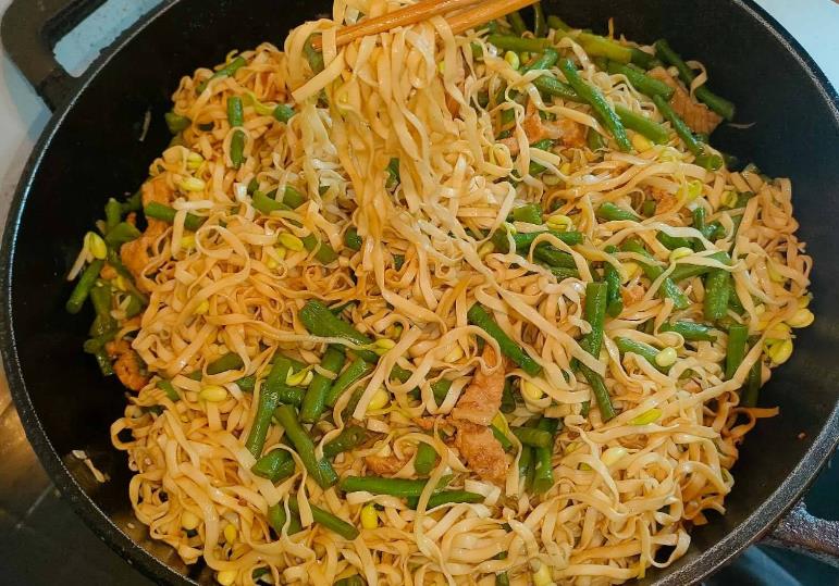 挂面做蒸面条好吃简单做法,蒸面条怎么和面才能做得好吃