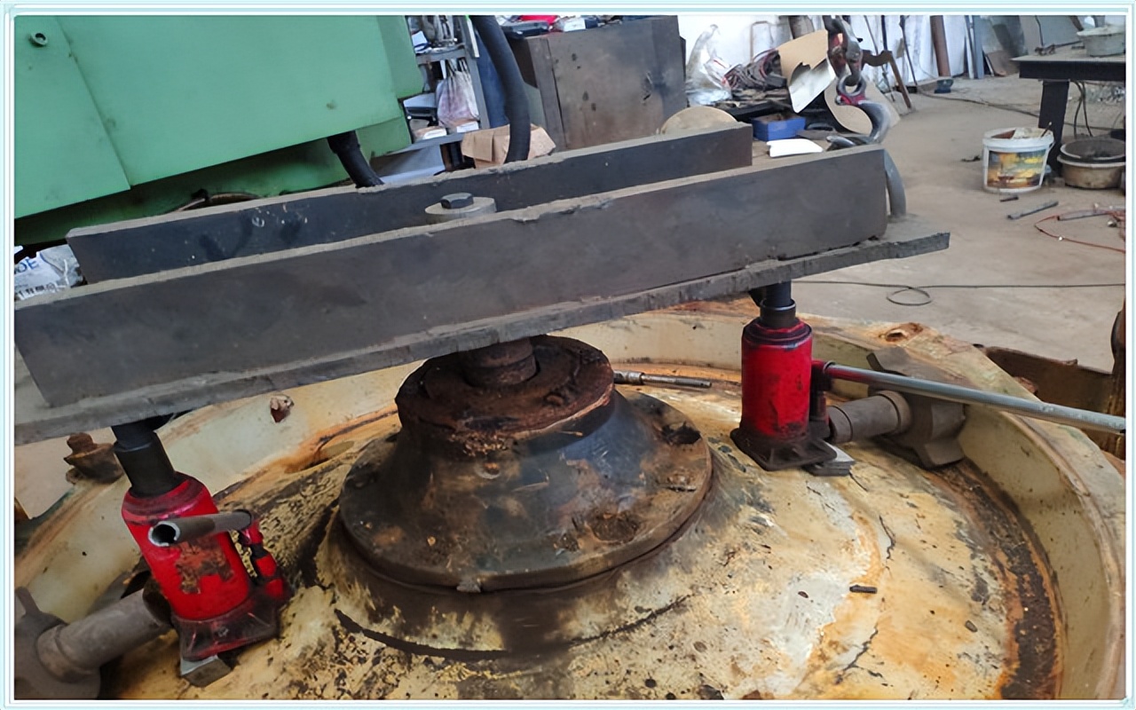 离心机轴承怎么拆卸,离心机轴承调节视频