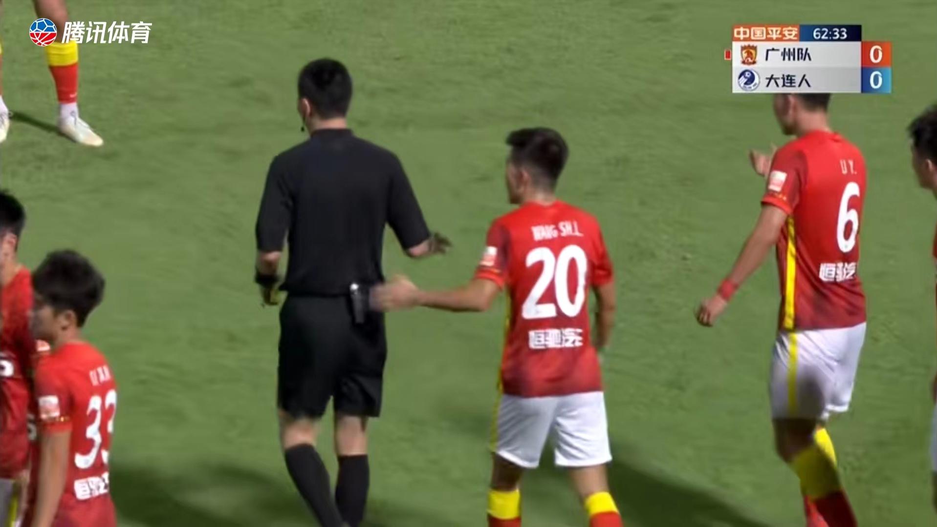 李学鹏骂裁判,李学鹏直接红牌