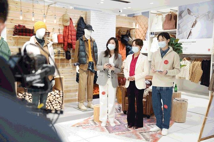 ur宸撮粠涓栧,ur骞虫浛宸撮粠涓栧