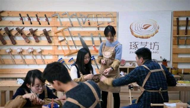 女孩不顾家人反对辞职创业,00后女孩不顾家人反对创业